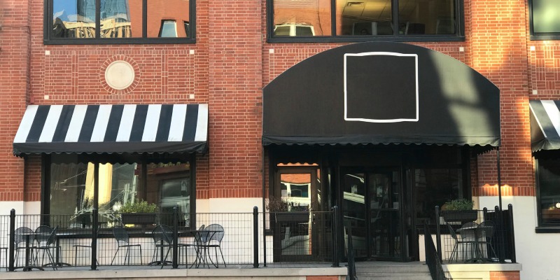 outdoor-seating-restaurant (1)